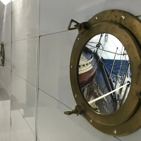 Lulu - Tanie Goscinne Bike & Surf Friendly Homestay Wladyslawowo