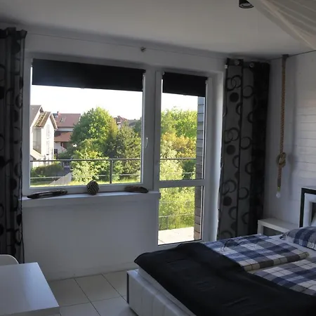 Lulu - Tanie Goscinne Bike & Surf Friendly Homestay