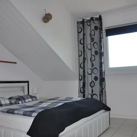 Lulu - Tanie Goscinne Bike & Surf Friendly