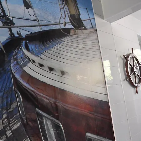 Lulu - Tanie Goscinne Bike & Surf Friendly *