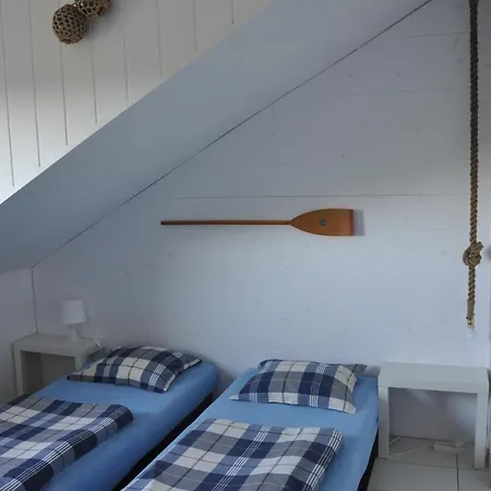 Homestay Lulu - Tanie Goscinne Bike & Surf Friendly