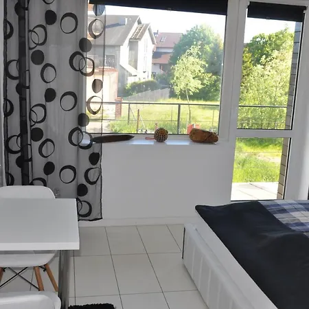 Lulu - Tanie Goscinne Bike & Surf Friendly Homestay