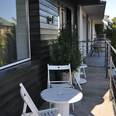 Lulu - Tanie Goscinne Bike & Surf Friendly Homestay Wladyslawowo