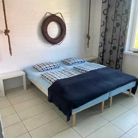 Lulu - Tanie Goscinne Bike & Surf Friendly