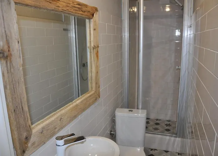 Lulu - Tanie Goscinne Bike & Surf Friendly